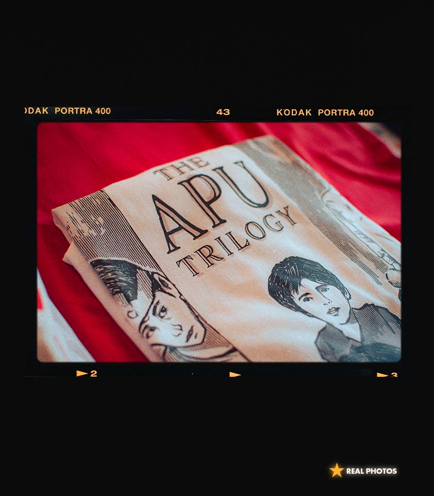 Apu Trilogy • Satyajit Ray Cinema Tribute T-shirt • Vintage Edition