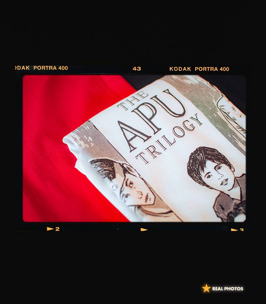 Apu Trilogy • Satyajit Ray Cinema Tribute T-shirt • Vintage Edition
