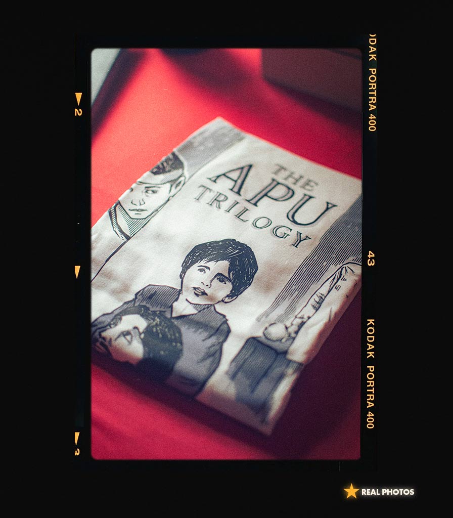 Apu Trilogy • Satyajit Ray Cinema Tribute T-shirt • Vintage Edition